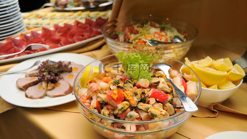 揭秘零食批发一手货源：厂家直供背后的秘密